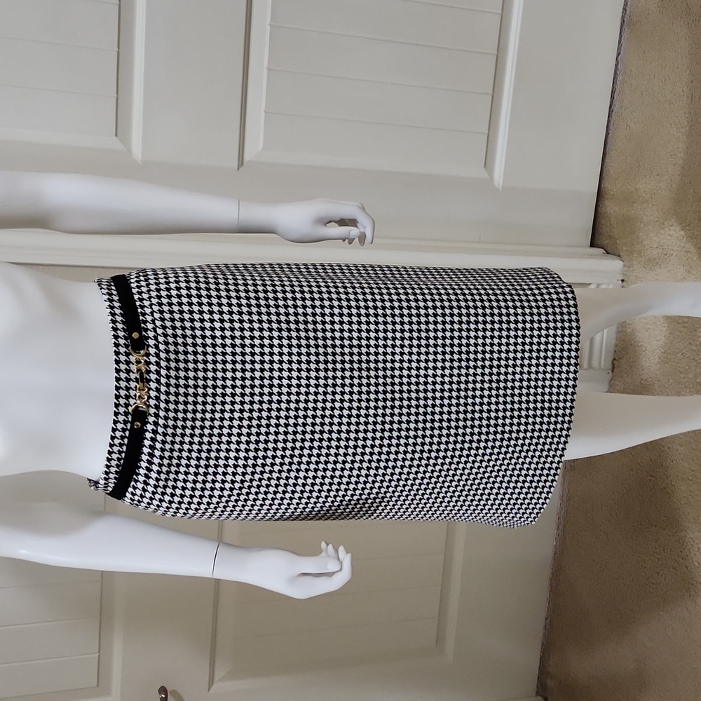 Preston & York Houndstooth skirt